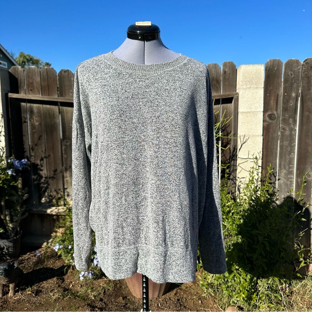 Lucky Brand Long Sleeve Crewneck Grey Sweatshirt Size Large